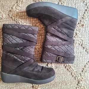 Brown SO thermal boots size 9